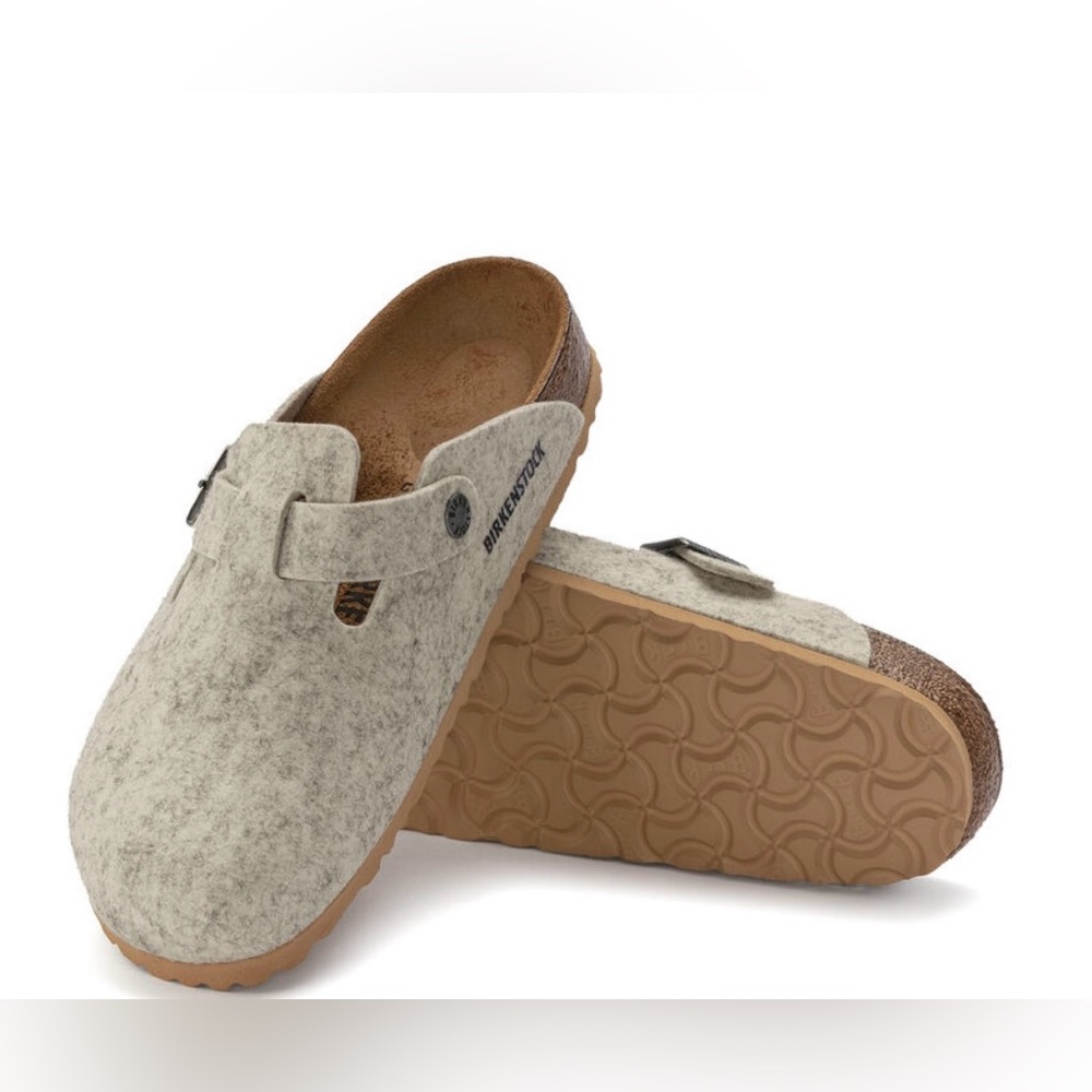 Birkenstock Felt Boston Clogs Size 39 Narrow/Medium in Eggshell